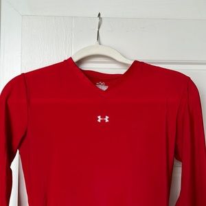 UNDER ARMOUR Women’s Workout. Medium Long-sleeved - Red.
